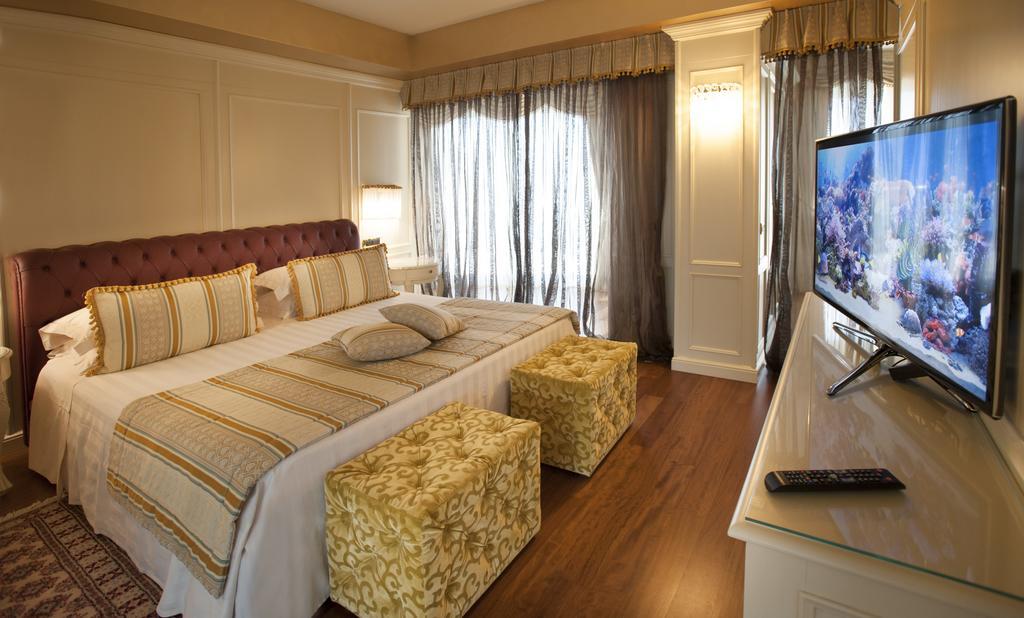 Hotel Calissano Alba  Ngoại thất bức ảnh