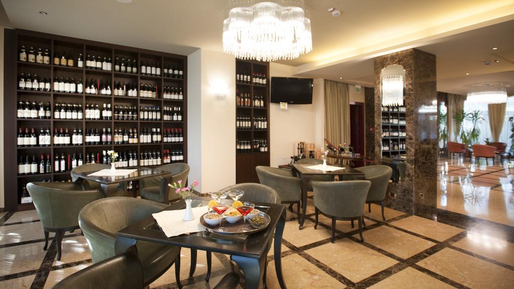 Hotel Calissano Alba  Ngoại thất bức ảnh