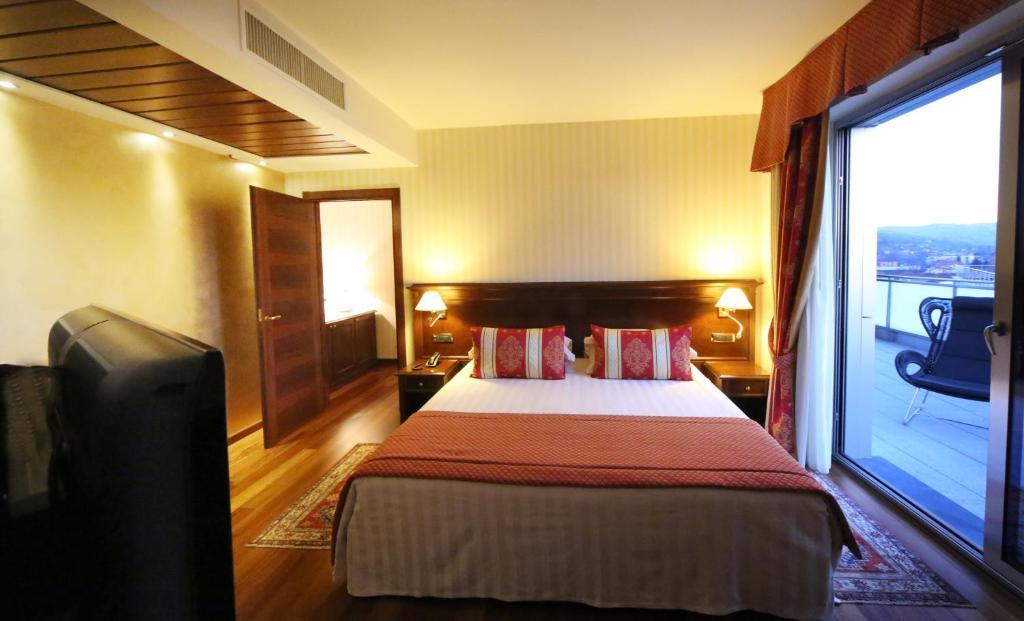 Hotel Calissano Alba  Phòng bức ảnh
