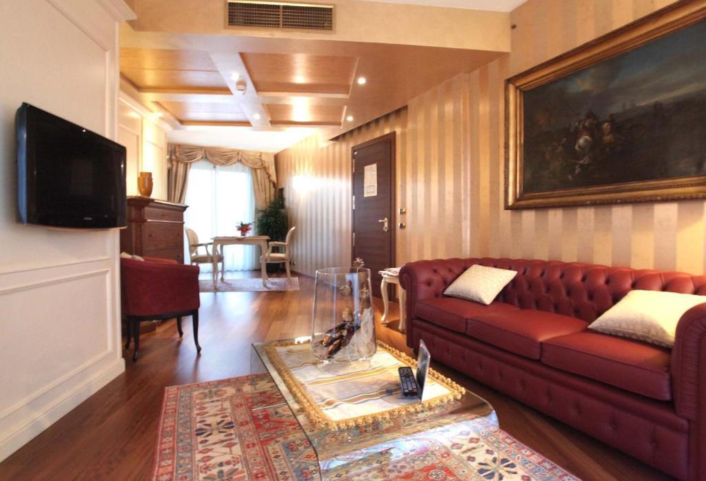 Hotel Calissano Alba  Phòng bức ảnh
